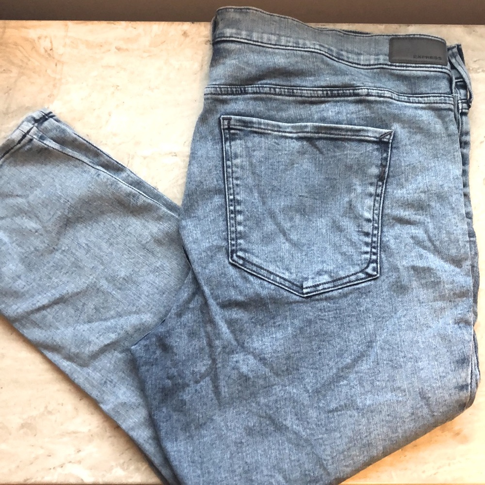 Acid Wash Express Jean Capri